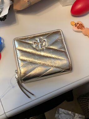 Tory Burch, Gold Quilted Wallet